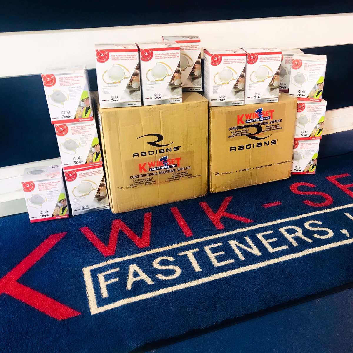 KwikSetFast's tweet image. With the shortage of PPE across the country, we want to make sure product gets to those who need it most. As soon as these came off the delivery truck, all 960 N95 masks are being donated to:
@ukhealthcare @UofLhospital @nrinc2017 @BHLexington @chisaintjoseph 
#TogetherKy #TeamKY