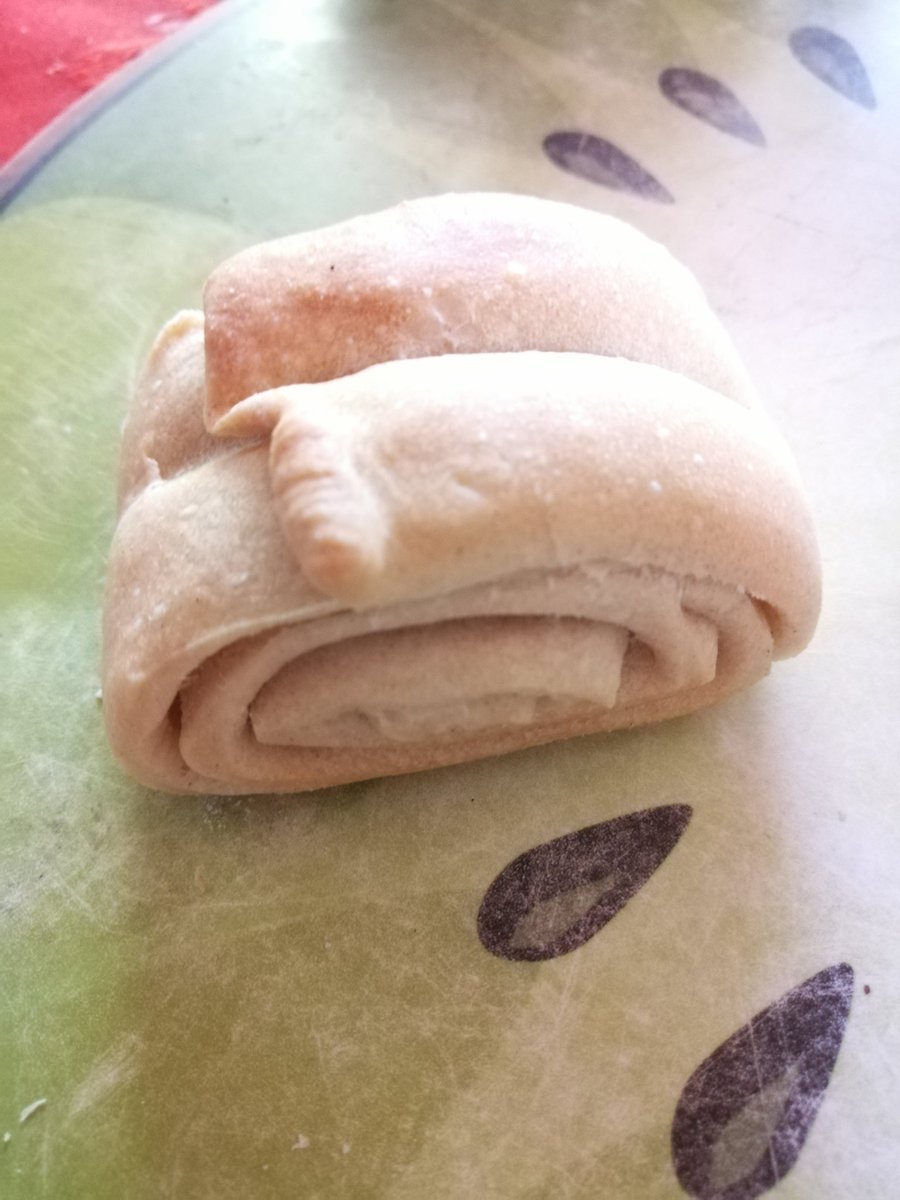 dewredlips's tweet photo. @Worrissey Listo! Este es el único que rescaté #bocadodedama
De presentación no es tan lindo. Pero el sabor lo compensa!!! https://t.co/iIvEgtrqdw