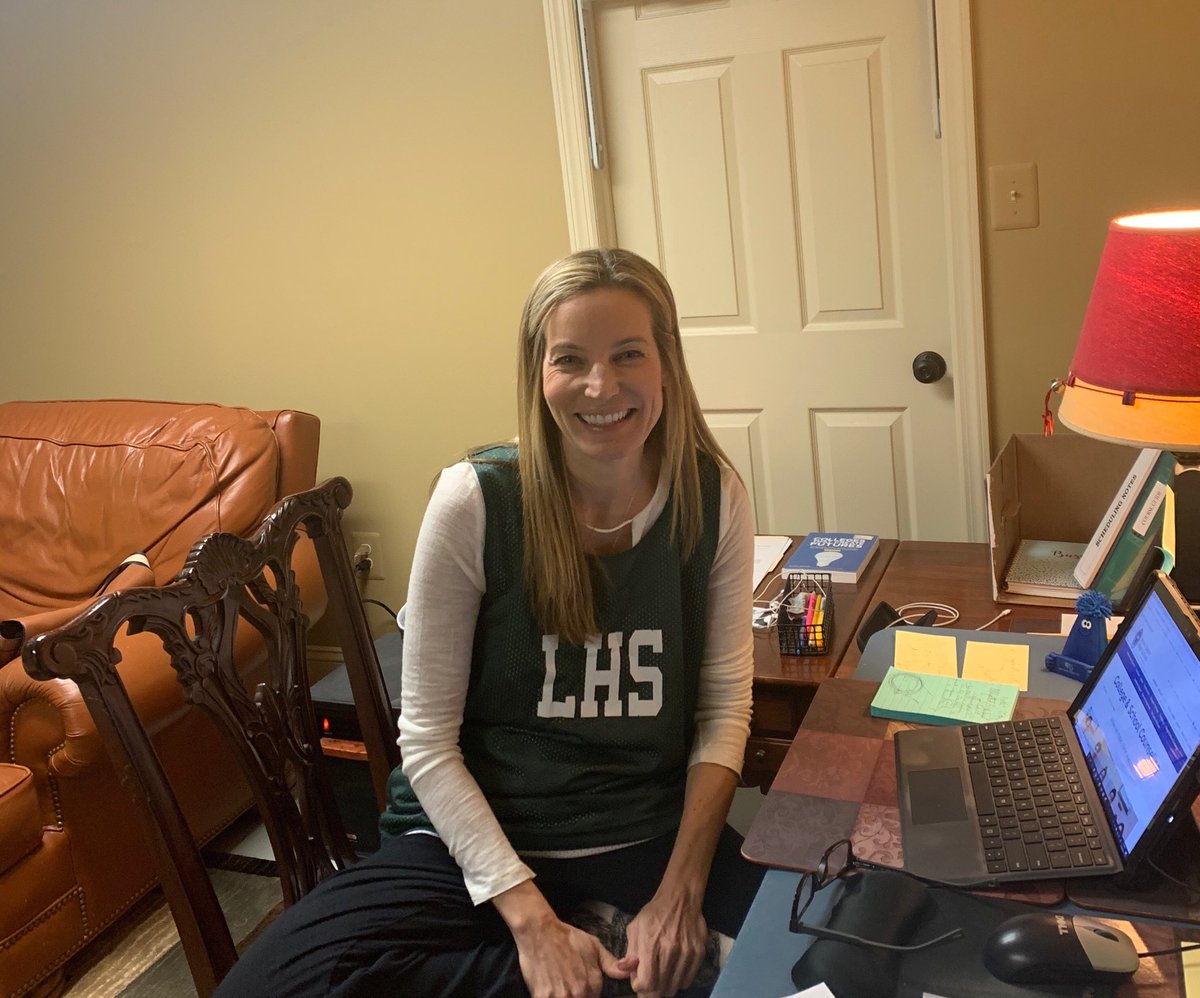 LPS_Counseling's tweet photo. Go Lancers!! 💚💚💚
#lancerday
#lhsconnected https://t.co/ARL9tyytL6