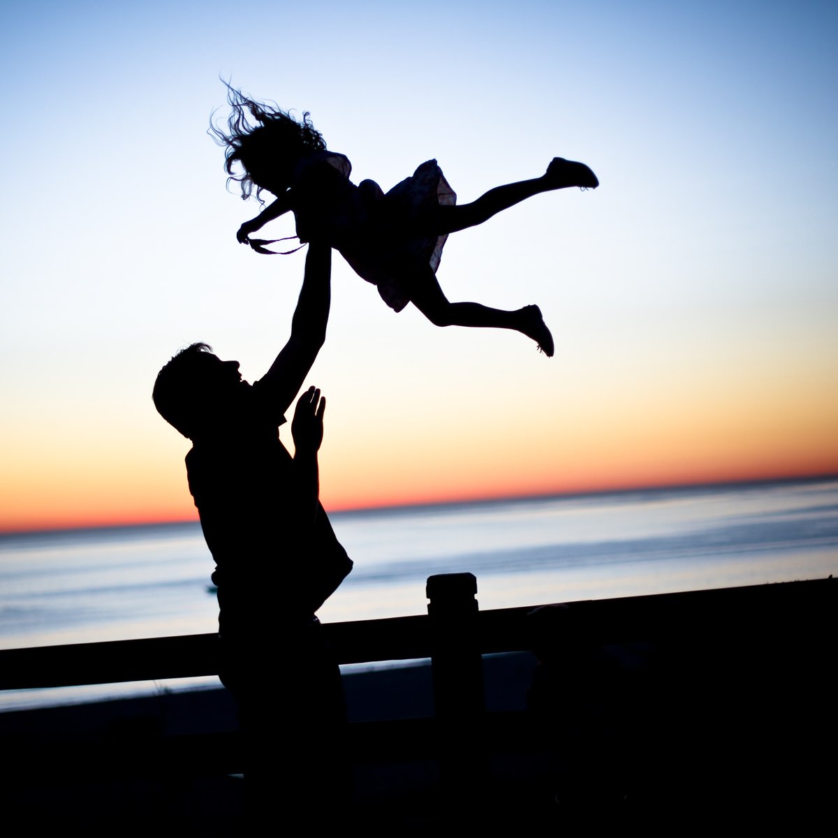 There are a lot of family lawyers who profit off of contentious custody battles but there are good attorneys out there. Robert Franklin writes about one such attorney, Marilyn York, who recently did a TedxTalk: nationalparentsorganization.org/blog/24574-att…