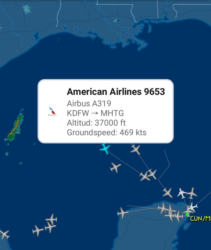 aviacionhr_info's tweet image. Airbus A319 de @AmericanAir rumbo a #MHTG procedente de Dallas Fort Worth, Texas #KDFW