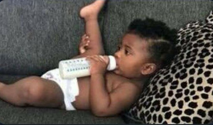 BakangBk06's tweet photo. The introvert me during this lockdown knowing I don't need excuses to cancel on outings and don't need to bath to look like I went out during the day😜😜😜
#21daysLockdownSA https://t.co/Fg5Kfys8se