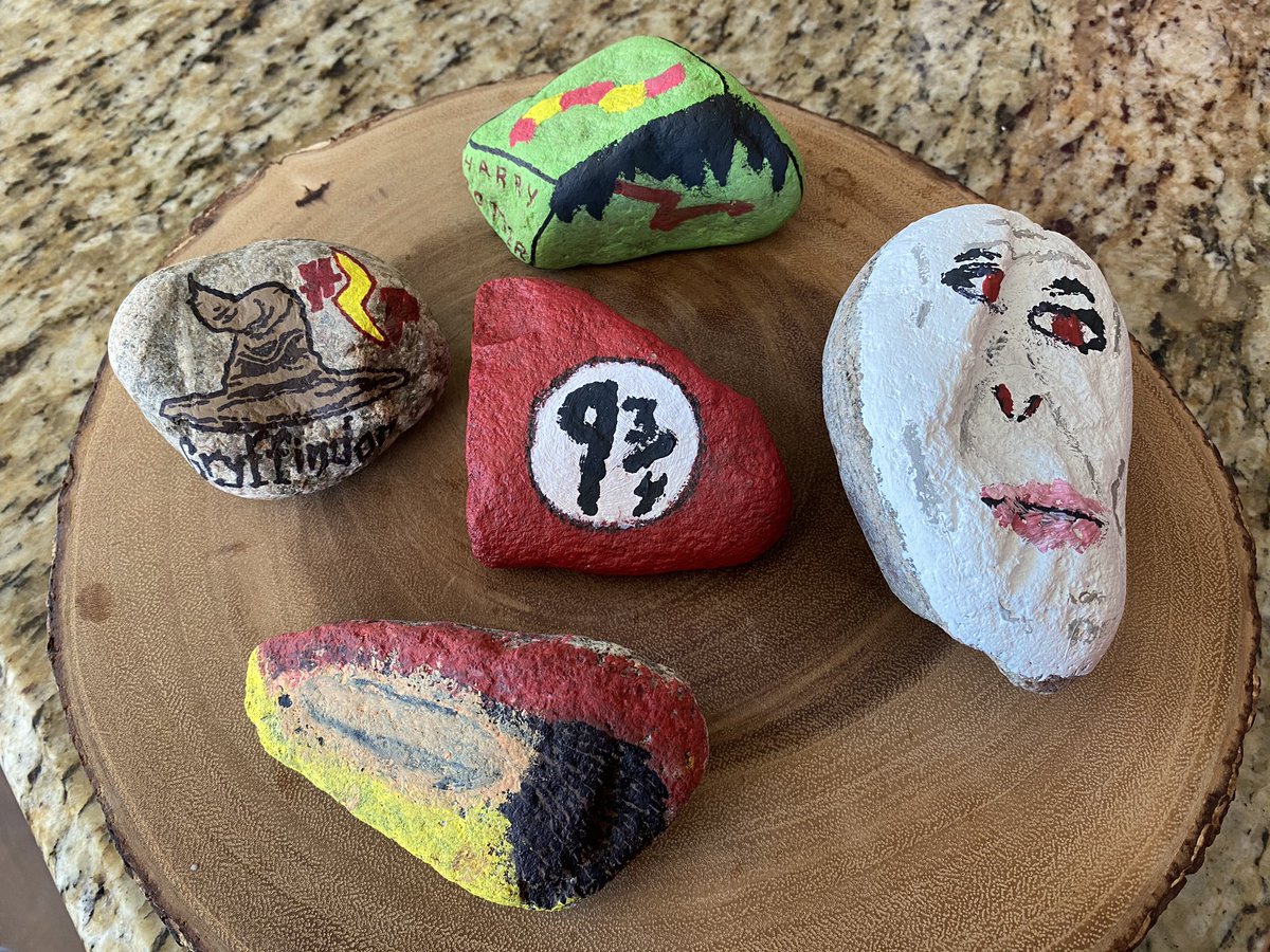 SprWatr_ROCKS's tweet image. #harrypotter fans...these rocks are out and about in Minesing Village!!! Try to find them!!!! Re-tweet!!!! @springwatertwp