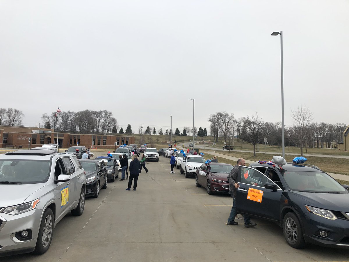mtaylor422's tweet image. Today the College View staff participated in a parade traveling to the neighborhoods of our students. It was a joyful day. #cbcsd #cvpyp #WeMissThem