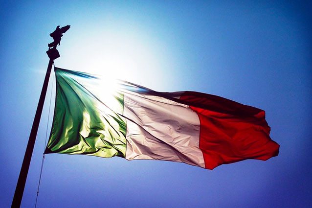 Luca_Piaggi's tweet photo. Siamo all'ennesimo decreto in 20 giorni, al 4° modulo di autocertificazione, ovviamente da stampare.
Perché essere ecologici e smart é un bello slogan, ma poi ci si dimentica di applicarlo.
Oggi più che mai abbiamo bisogno di certezze, non di repentini cambi normativi notturni. https://t.co/Dc1ZQE3oiu