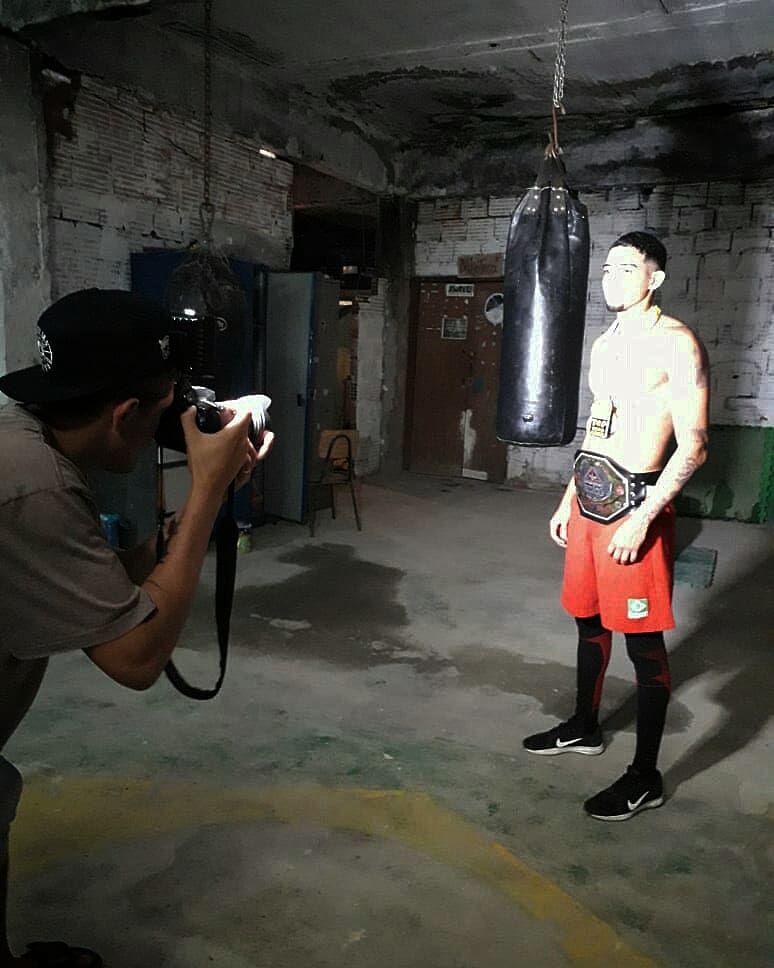 Mtboxer_'s tweet photo. #TBT Campeão da FAVELA 🥊🥇🙏🏼🙌🏽 #BoxedeFavela
📷 @Alysson_rodri https://t.co/u1OAkvtNPU