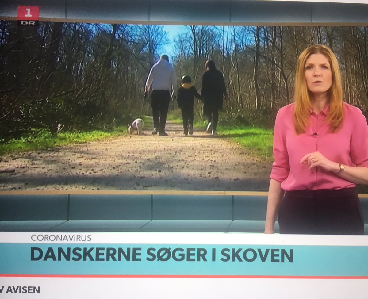 Folk strømmer ud i skoven, fortæller vi i TV-avisen. Og der er stadig masser af plads i naturen til, at man kan gå en tur med god afstand til andre. Er der for mange mennesker, kan man finde et andet sted her bit.ly/naturguide #COVID2019 #sammenhverforsig