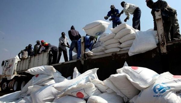 WFPUSA's tweet photo. What will get us through this trying time is community - people helping people 🤲🏼💗. 

@WFP has been working with communities hit hardest by recent events to ensure everyone has the dignity of a good meal 🍛. Please consider supporting this mission: https://t.co/g5qe79w3O9 https://t.co/uBm2OiwELm