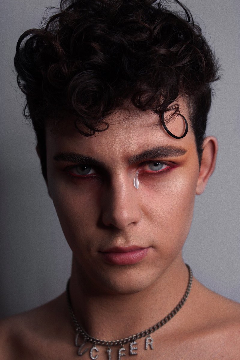 imashleyema's tweet photo. the fallen angel - A. Cabanel.
my re-creation of the the Lucifer.
also my second name😊
used @MeltCosmetics @JeffreeStar @ABHcosmetics @norvina1 products (ig details). https://t.co/jIwB5Kxd8J