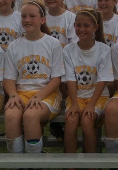 MaddieEads's tweet photo. hbd to my bestie for the restie!!! sorry your party is so lame but at least we don’t look like this anymore! love you jb❤️❤️ https://t.co/fxbCPrxqy6