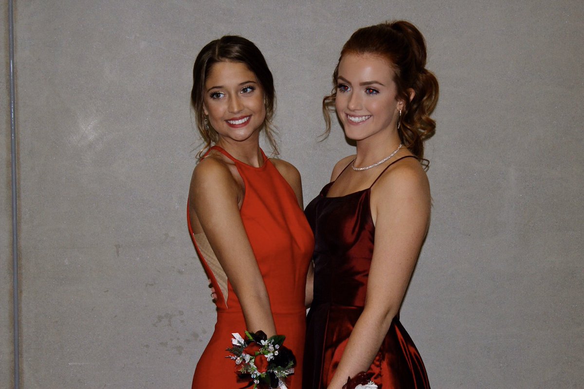 MaddieEads's tweet photo. hbd to my bestie for the restie!!! sorry your party is so lame but at least we don’t look like this anymore! love you jb❤️❤️ https://t.co/fxbCPrxqy6