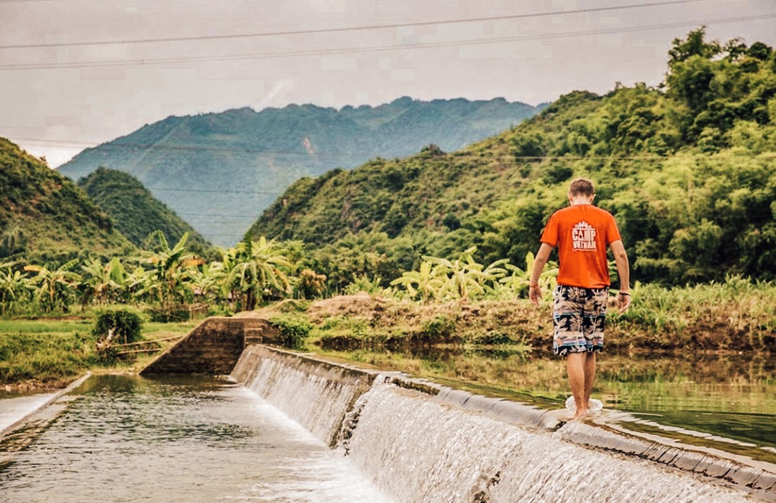 Did you know this was in Vietnam?! Uncover more hidden gems in this beautiful country with Camp Vietnam! 🇻🇳