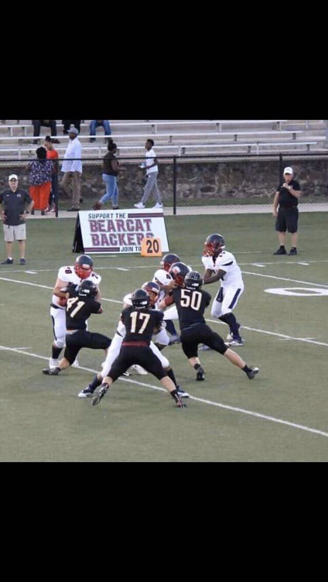 Archonthecoatic's tweet photo. If you are a football person please join the challenge of posting a football photo. Just one picture, no description. Please copy the text in your status, post a picture, and look at some great memories/pictures. https://t.co/6kPAvU5wdU