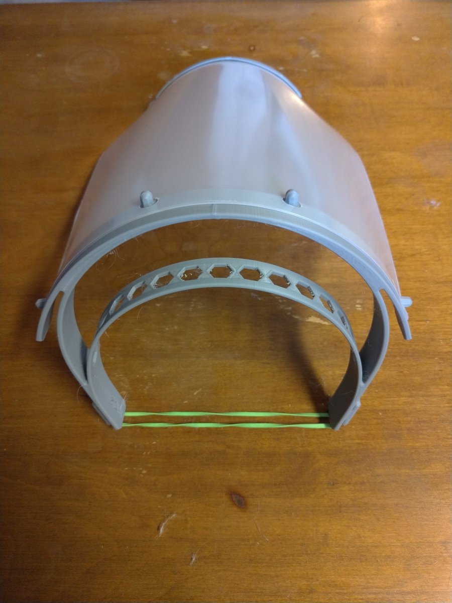 CNL_LNC's tweet photo. CNL has a number of 3-D printers; these devices are used to develop components for the nuclear industry, for remote tooling solutions, or even for the development of advanced fuel designs. This expertise is now being applied in the fight against #COVID-19. https://t.co/B2v9it09c3