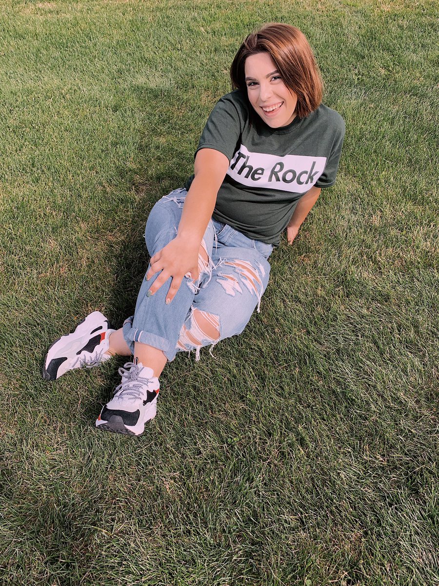 Lauren_Davies25's tweet photo. Happy Founders Day to my second home. No matter where I am in life, Iβll always have Rock Pride. Happy birthday, SRU π
#rockpride #sru #srupride #SlipperyRockUniversity https://t.co/Mhwf5Xz6EW