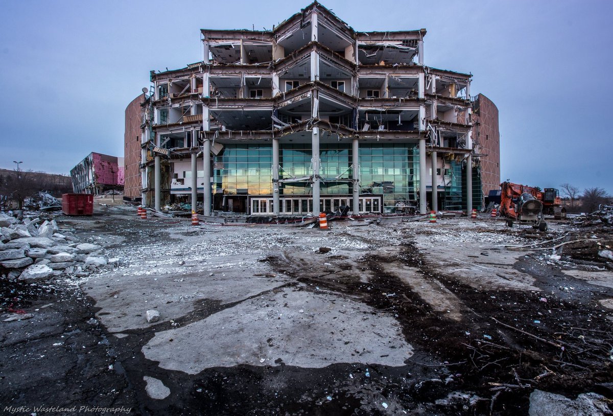 Pistons Play tweet media