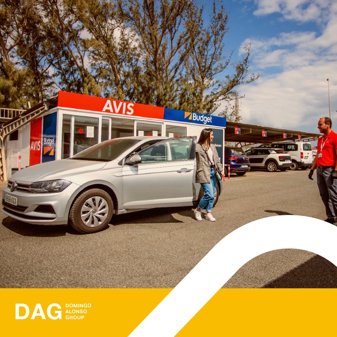 ¡Hemos entregado ya nuestros primeros coches! Esta heroína, enfermera en el Hospital Insular, ya cuenta con un #Volkswagen Polo para acudir a trabajar. 👏🏻 💪🏼
#UnCocheParaUnHeroe ✨💙 #EsteVirusLosParamosUnidos #COVID2019