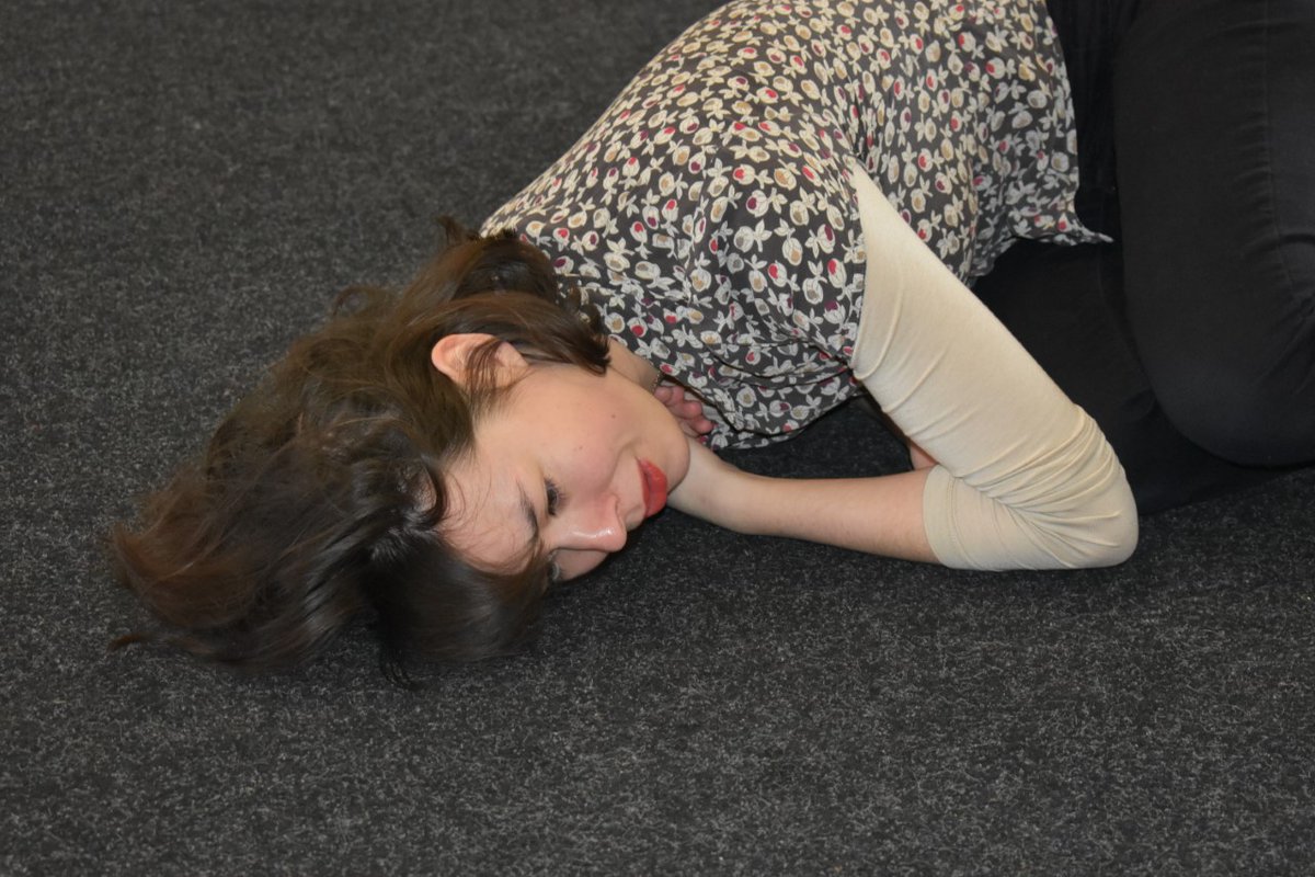 Literature's most famous jilted heroine was meant to relive the moment she earned her place in history, tonight #RWCMD with the #DavidSeligmanOperaSchool. 

Instead we're sending our best to all the creatives of Miss Havisham's Wedding Night.👰  

blog.rwcmd.ac.uk/2020/03/26/mis…