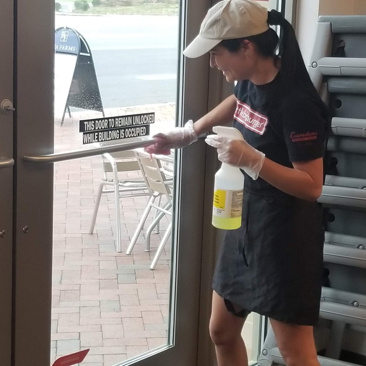 Our LBB family is dedicated to making sure you and our team members are as safe as possible during this uncertain time. We're open for take-out and delivery now and look forward to serving you in our restaurants as soon as that's possible.🍔🍟🙏
#besafe #staysafe #stillhere