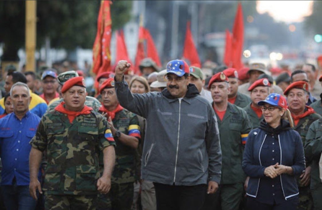 gestionperfecta's tweet photo. #26Mar Rechazo total a las pretenciones injerencistas de los EE.UU contra nuestro Presidente Nicolás Maduro. En Venezuela estamos más unidos que nunca y ratificando un absoluto respaldo al único Presidente que tiene Venezuela. #MaduroValentíayDignidad https://t.co/qIgoxS44OD