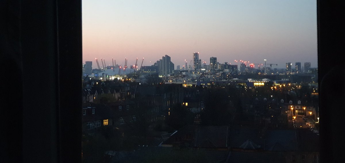 EEPaul's tweet photo. #WFHwindows dusky view across Greenwich https://t.co/LKt9ueb0bY