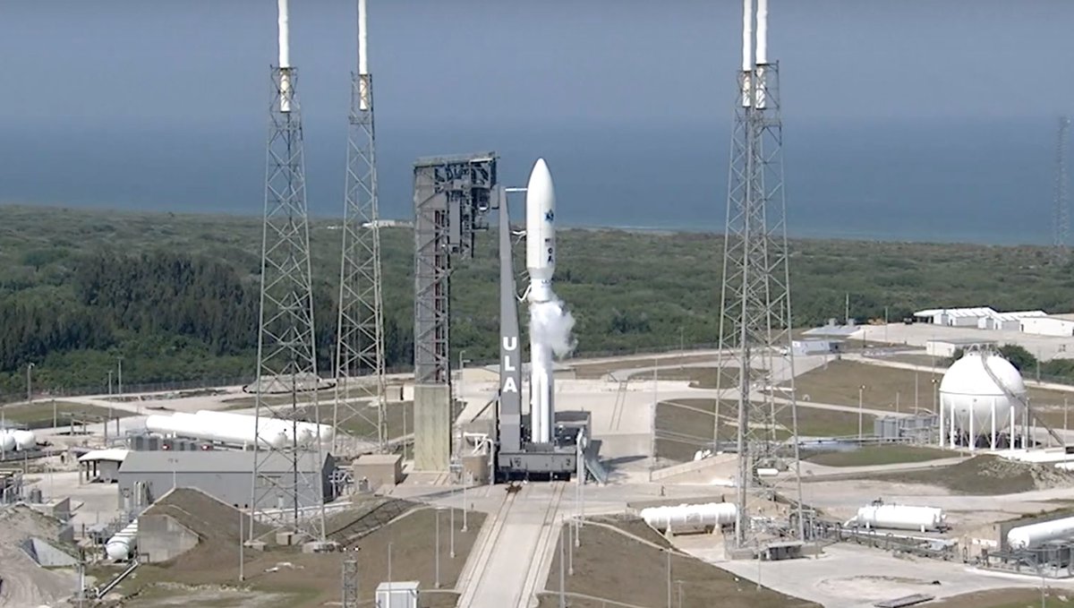 SpaceflightNow's tweet image. ULA's launch conductor just completed his poll of the Atlas launch team. All stations — including the launch director and mission director — confirmed their readiness to proceed with the countdown for launch of the Atlas 5 rocket at 2:57pm EDT (1857 GMT). spaceflightnow.com/2020/03/25/atl…