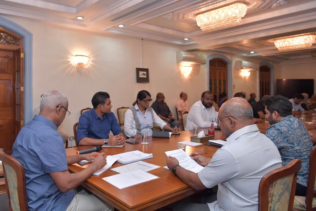 abdulla_shahid's tweet photo. Trying our best to evacuate 61 Maldivians in Philippines &amp;
41 in Bangladesh.Also helping with basic daily needs of 21 Maldivians stuck in Nepal airport.Closed borders, airports &amp; cancelled flights are a challenge. We will reach out to all Maldivians where ever they are. https://t.co/eGEwRoeBVC