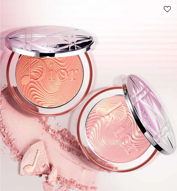 DressingBrands's tweet photo. Hi Spring! Peter Philips Director Creativo de @Dior Makeup, se inspira en las vibraciones musicales, la cultura pop y su paleta de colores para expresar esta era en la colección de makeup S/S20 llena de colores brillantes y mucho glow ¡La quiero! 💖🎵 https://t.co/LXjouVb7gS