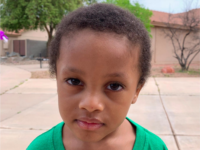 FOUND CHILD: Gilbert police are asking for help locating the family of this young boy who was found wandering north of Guadalupe Road between Lindsay/Val Vista.

If you recognize him or know where he belongs, please call 480-503-6500. STORY: bit.ly/33PIiGc #abc15