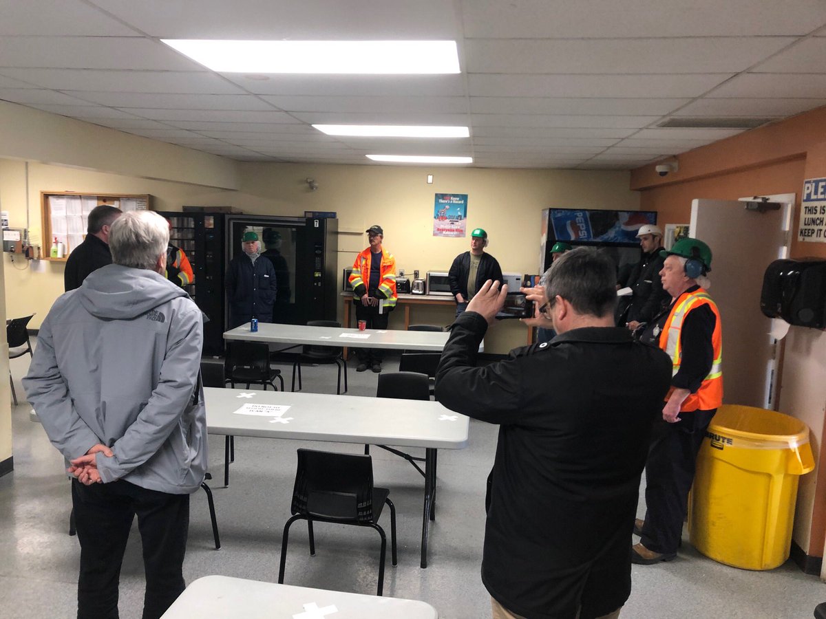 Thank you to @Gerry_Byrne for visiting with a small group of  ,
CRI employees today. Kept it small to keep our distance. #foodsecurity