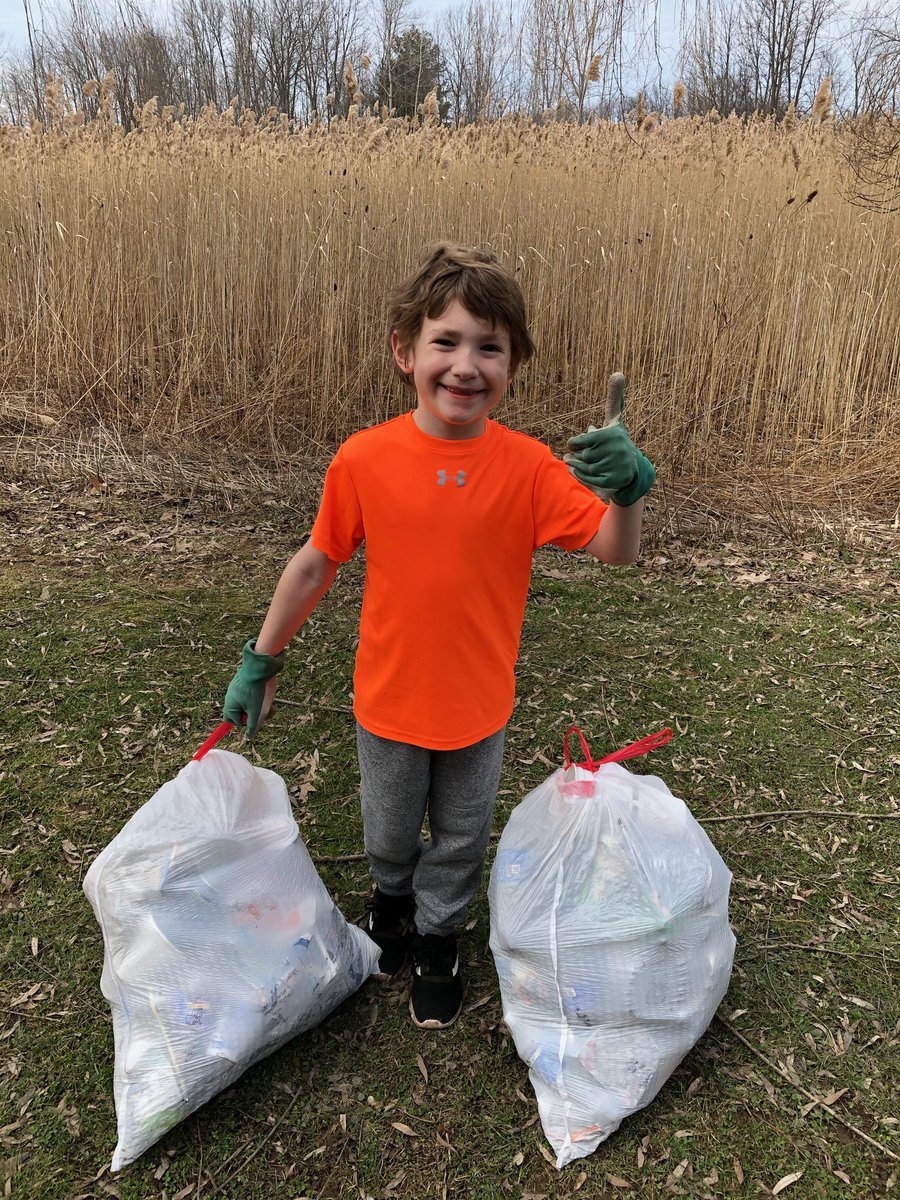 Its true that life’s highlights are often on social media, but for those of you who have been anxious,stressed, or overwhelmed,this one’s for you. In between working from home,my little family helped me relieve some stress and we managed to pick up 2 garbage bags full of trash!