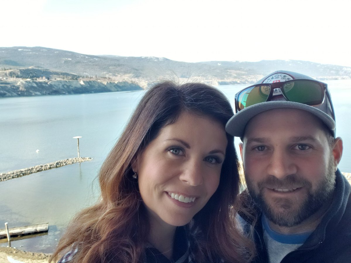 robert_pfau's tweet photo. Happy anniversary to this amazing lady. #8yearsin #HappyAnniversary https://t.co/hFaamyyv0q