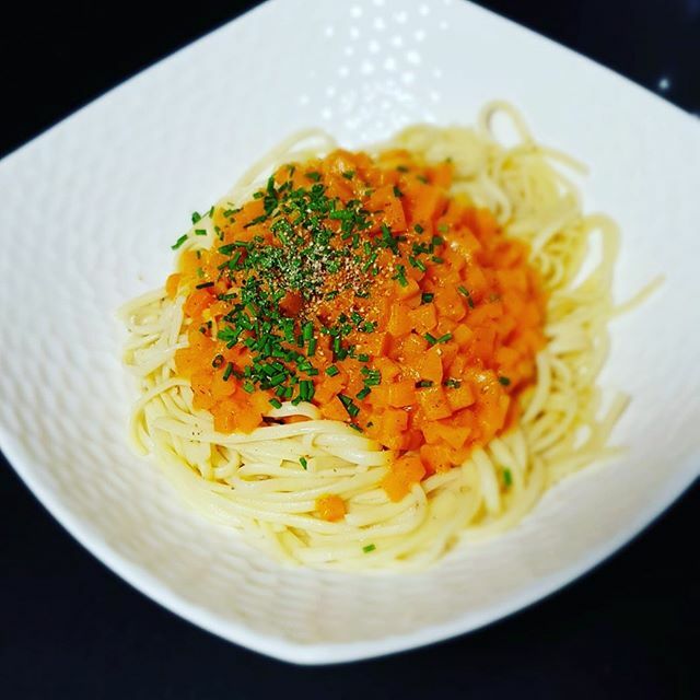 ChefChristopheD's tweet photo. Réaliser un curry de butternut au lait de coco. Quelques explications en story.... #chefchristophe #restonscheznous #chefchristophe750g #spaghetti #laitdecoco #curry #butternut #jaifaim #restecheztoi #ensembleàlamaison #cuisinealamaison #instafoodgram https://t.co/5iDmuupTaw