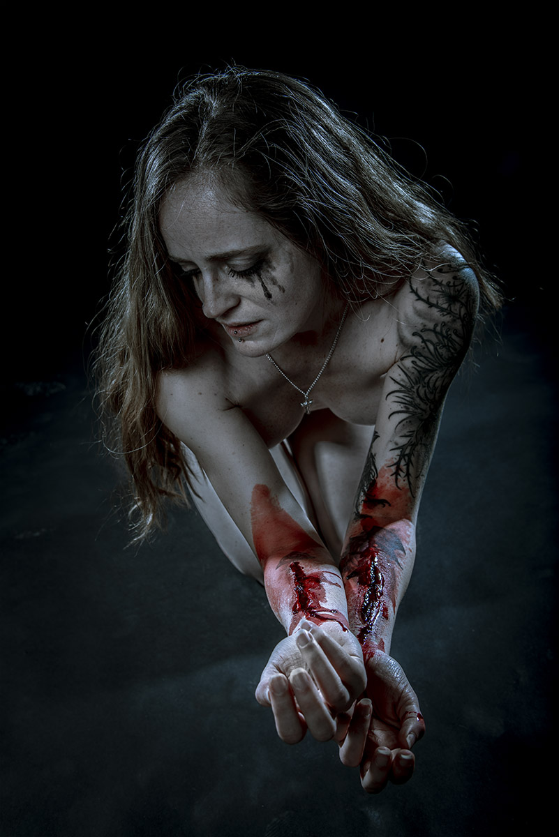 Charlie Healey - Fear
Full Credit List — darkbeautymag.com/2020/03/charli…