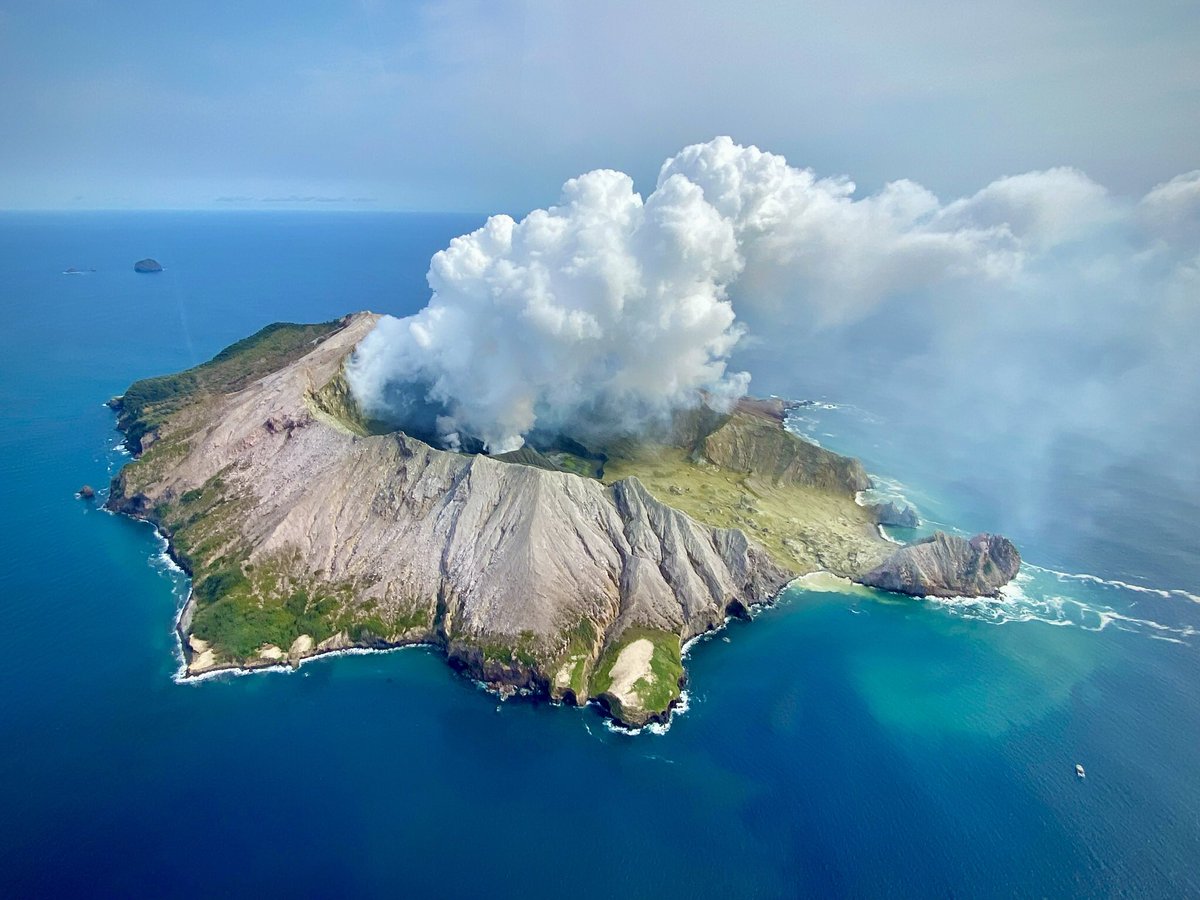 Nico Fournier (@nicovolc) on Twitter photo Check out our new special <a href="/FrontEarthSci/">Frontiers - Earth Science</a> volume “Towards Improved Forecasting of Volcanic Eruptions” edited by an awesome team of Early Career Scientists <a href="/CoCaudron/">Corentin Caudron</a> <a href="/laurianechardot/">Lauriane Chardot</a> <a href="/GironaTarsilo/">Társilo Girona</a> and a couple of older farts <a href="/yoaoki/">yosuke aoki</a> 😜 #volcano.
frontiersin.org/research-topic… Check out our new special <a href="/FrontEarthSci/">Frontiers - Earth Science</a> volume “Towards Improved Forecasting of Volcanic Eruptions” edited by an awesome team of Early Career Scientists <a href="/CoCaudron/">Corentin Caudron</a> <a href="/laurianechardot/">Lauriane Chardot</a> <a href="/GironaTarsilo/">Társilo Girona</a> and a couple of older farts <a href="/yoaoki/">yosuke aoki</a> 😜 #volcano.
frontiersin.org/research-topic…
