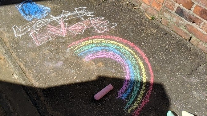 thebackgallery's tweet photo. A bit of chalk graffiti to brighten the day. 
#rainbowsofhope #love #peace #lightinthestorm #loveyourneighbourOT https://t.co/zUKiS5P6Ig
