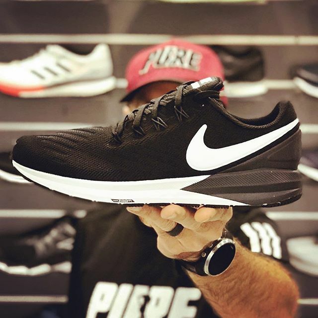 Keep it simple with a pair of Nike Structure 22, a perfect everyday trainer for those needing some stability #nikerunning #nikestructure22 #pureperformancesports #stayactive ift.tt/33MRKtT