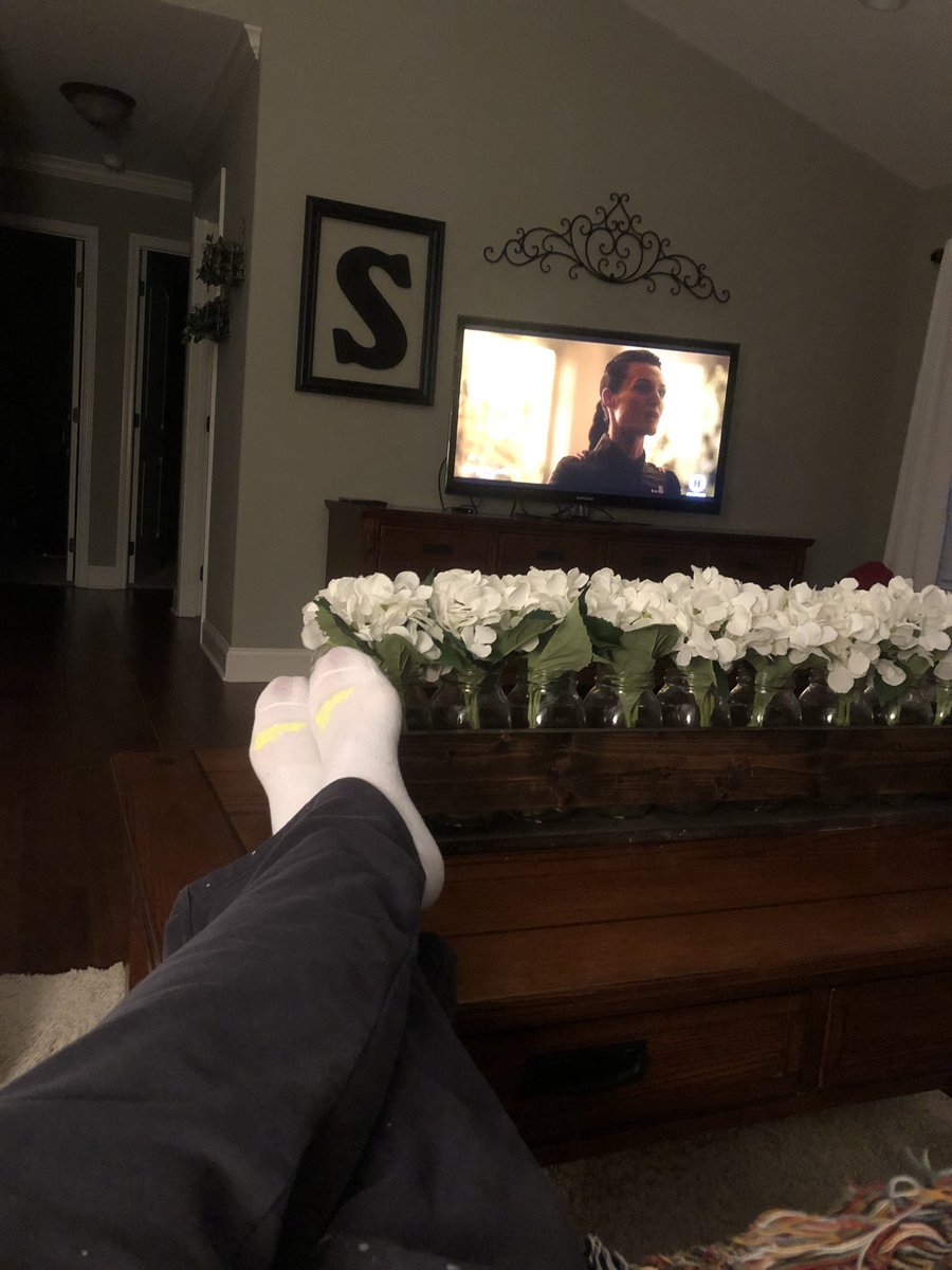 Pajama night and starting This Is Us #RedskinsVSpiritweek #ClassOf2003 #IHopeThisShowIsGood <a href="/RedskinsLhs/">LHSRedskins</a>