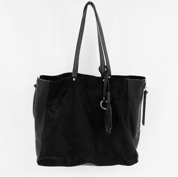 So good I had to share! Check out all the items I'm loving on @Poshmarkapp from @LelandNichole @MerrieLeeMcLau1<a href="/tag/fashion"class="tags"><span>#fashion</span></a><a href="/tag/shopmycloset"class="tags"><span>#shopmycloset</span></a><a href="/tag/style"class="tags"><span>#style</span></a><a href="/tag/sanctuary"class="tags"><span>#sanctuary</span></a><a href="/tag/poshmark"class="tags"><span>#poshmark</span></a>