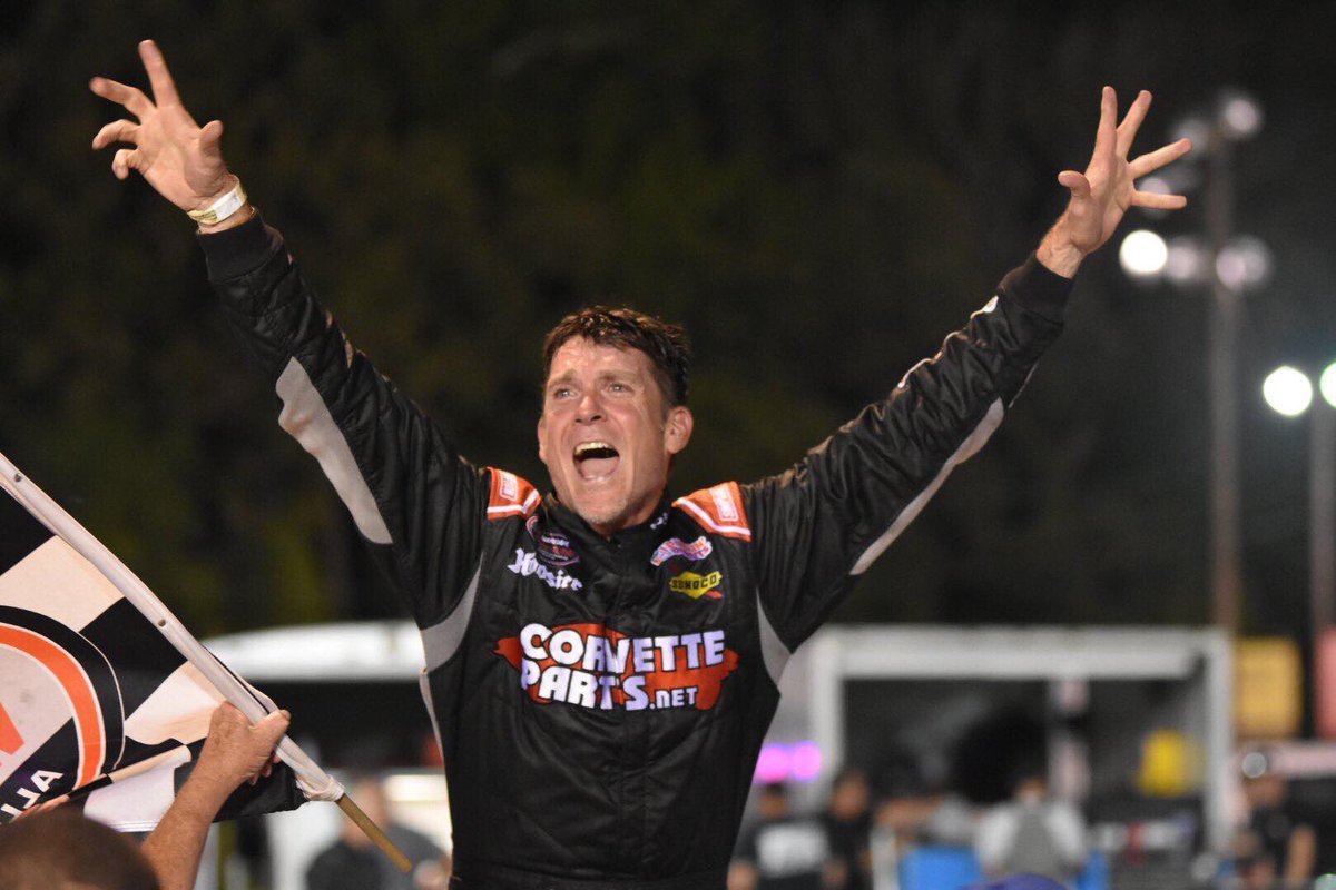 KeenParts's tweet photo. Round ✌️of Questions &amp; Answers with our driver @markwertz55 are currently on our https://t.co/j2Rs2MBicC Facebook Page. 

Spread the word of this with a simple RT and by posting a question on our FB page. 🇺🇸

#TeamKeen55 #NASCAR https://t.co/H1qExazrMI