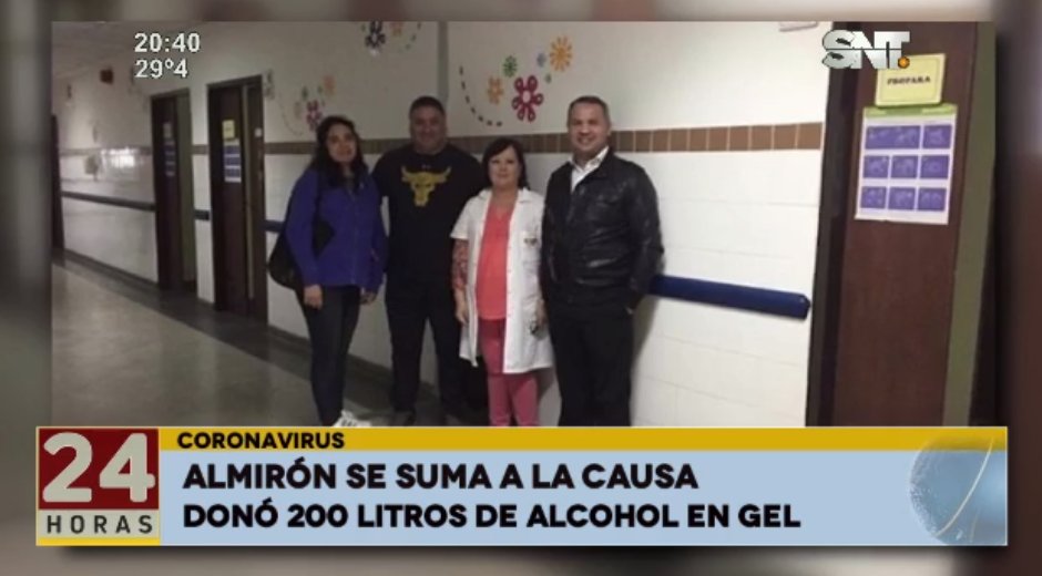 sntparaguay's tweet photo. 🔴 #ENVIVO | ¡Ídolo en la cancha , ídolo en la vida!
@AlmironMigel donó una gran cantidad de alcohol en gel a dos hospitales en nuestro país 👏
#QuedateEnCasaPy
📺 #24HorasSNT 📱 #SNTPlay
🔗 https://t.co/0PicBrLirg https://t.co/5i3JODs9lI