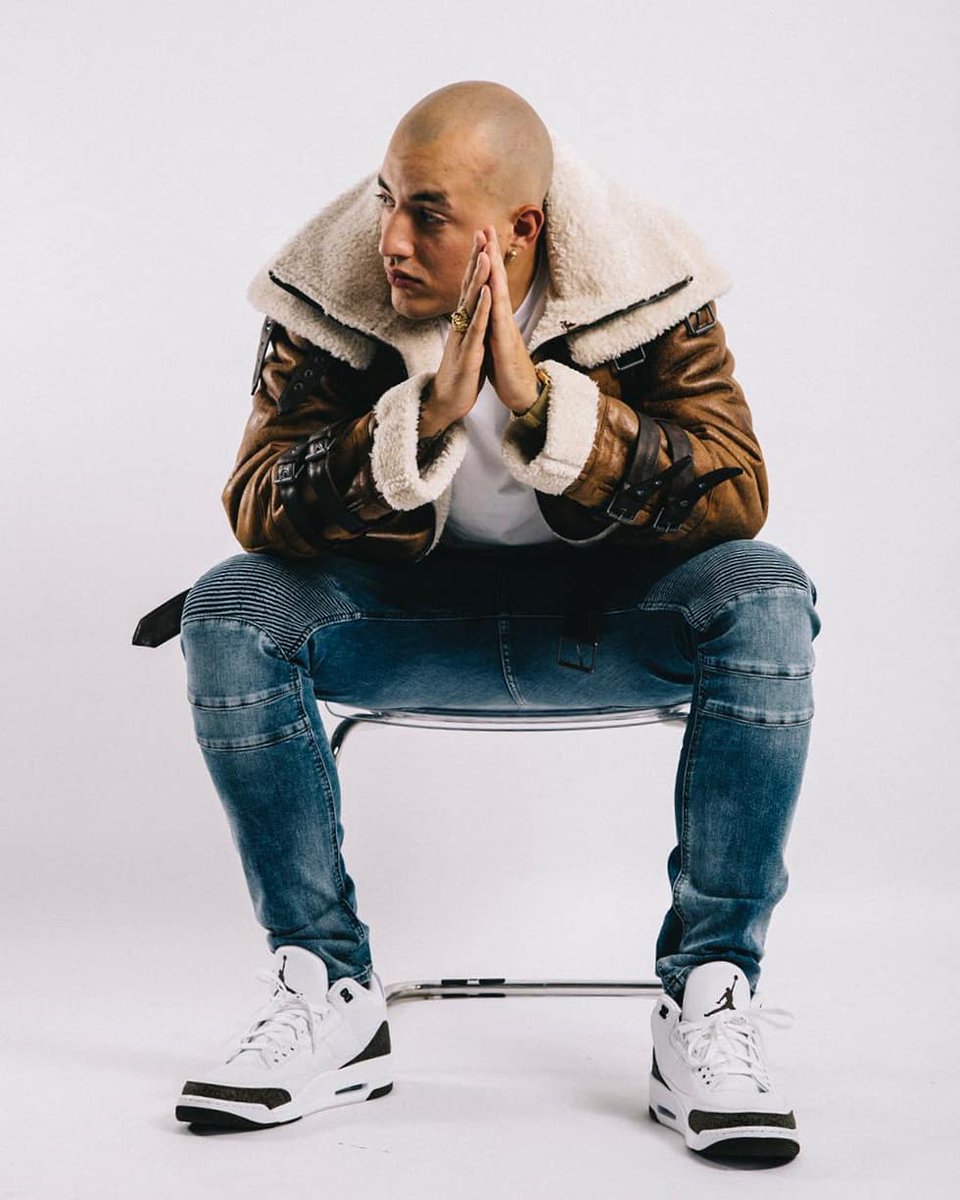 THEYAMS's tweet image. Spanish-speaking Canadian rapper Magic Seis shares new track ‘Samurai’: Listen rviv.ly/veLrQo 🧨 @MagicSeis; Written by @braxton_chea