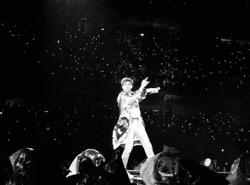 bblsoob's tweet photo. we are forever bulletproof 💜💫 @BTS_twt #WeWaitForBTS https://t.co/sQyBpdZ5xq