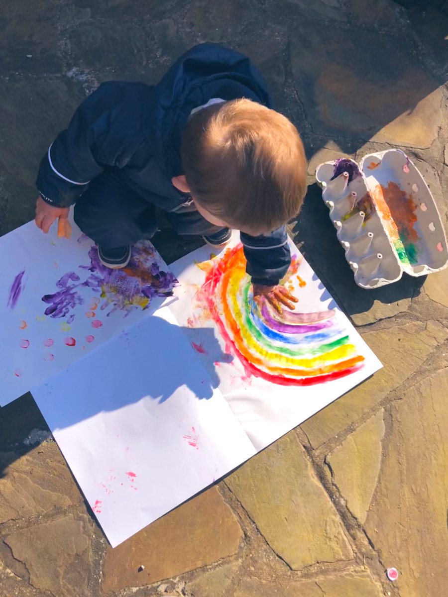 Making #rainbowsofhope today 🌈#clapforourcarers