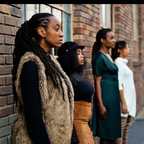 Shop_Boshemia's tweet photo. We are stronger T O G E T H E R 💕 #loveyoursister #checkonyoursister #celebrateyoursister #holdyoursister #sistercircle #practicalmagicbyboshemia https://t.co/WHQAJ68dQ1 https://t.co/acveaBu94K