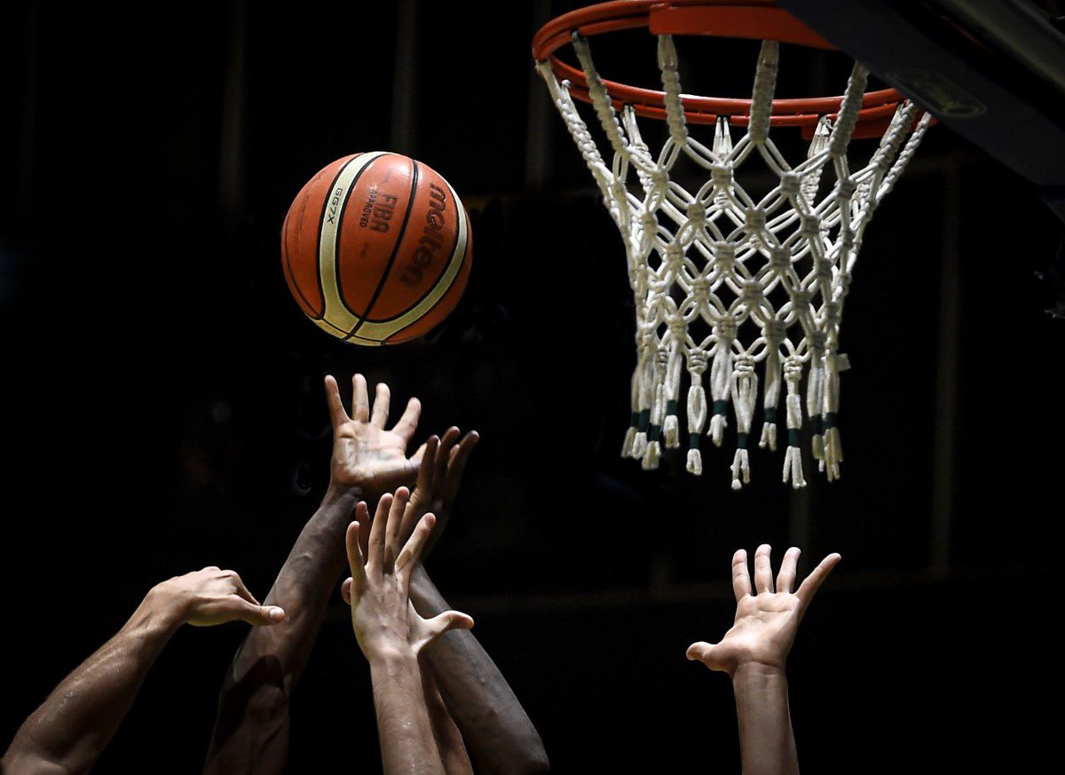 #PostalesDeLiga

Danos una mano, #QuedateEnCasa 
📸 <a href="/marceloendelli/">Marcelo</a>