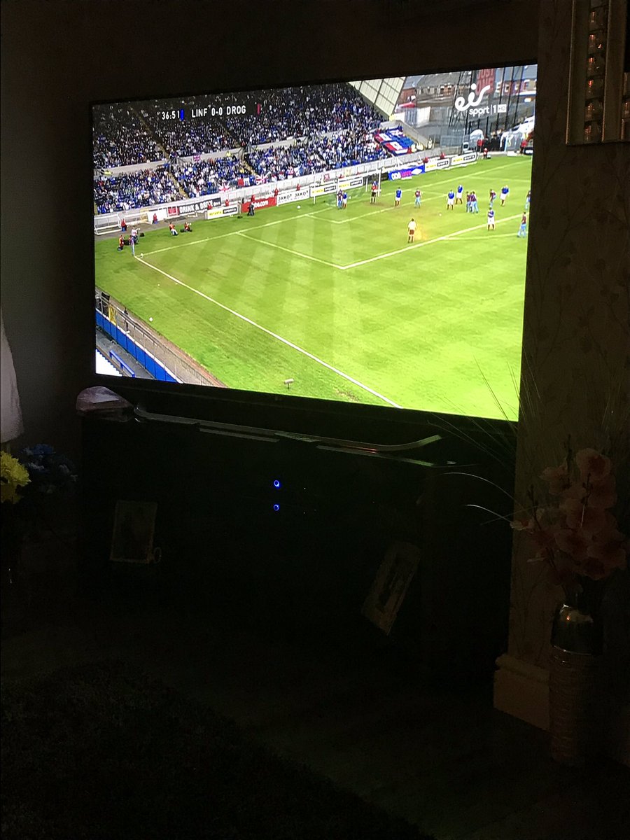 T90Stacey's tweet photo. Don’t know if I want to watch this match but how young all the players are😂.. trying to spot myself in the crowd lol #linfieldfc #bringbacktheoldground #setantacup https://t.co/MaaqRh3zZ4
