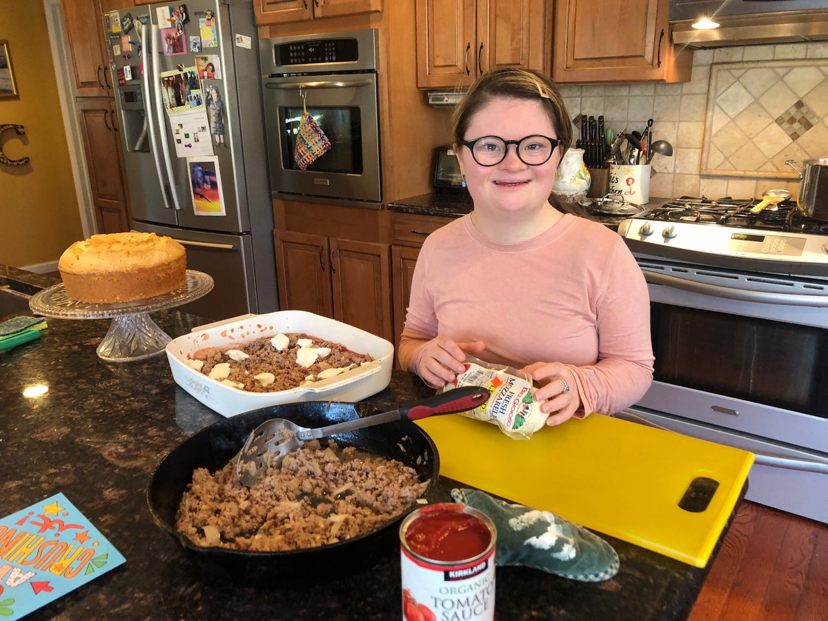 DONZcushing's tweet photo. ⁦@CBTOPSS⁩ Cara is making Baked Ziti for us tonight - on her 🎈birthday!  Thank you TOPSS! https://t.co/sJlMyuGRxZ