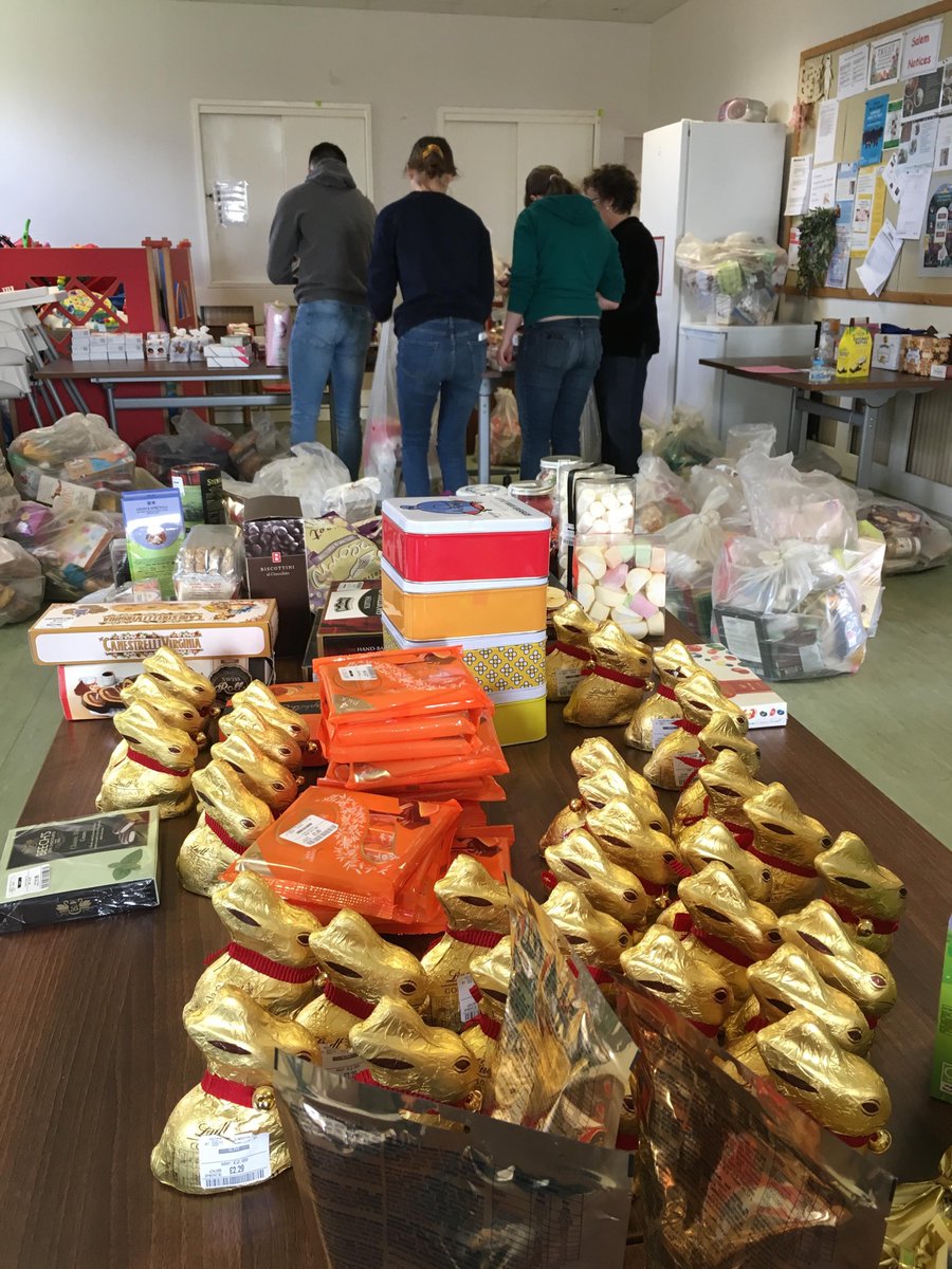 MLovestea's tweet photo. @TKMaxx_UK Thank you so much to staff at Talbot Green store in Wales who donated all their food items to Salem Chapel. Hampers for NHS staff, treats for foodbank clients... what amazing generosity in difficult times! https://t.co/AjTH8cBUhe