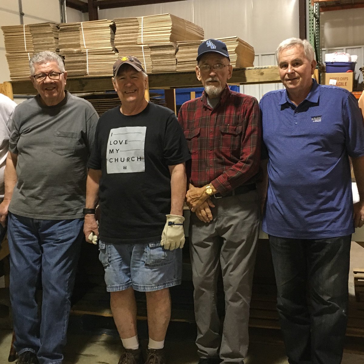 TheBridgeAG's tweet photo. BIG THANKS 🙏🏻🙏🏻🙏🏻 to everyone that serves our food pantry every Thursday night! You are showing Jesus to our community. #wearethebridge https://t.co/osKNu1z0zH